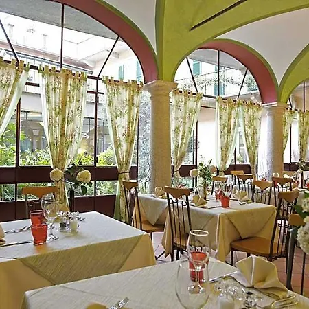 Pesce D'oro 3*